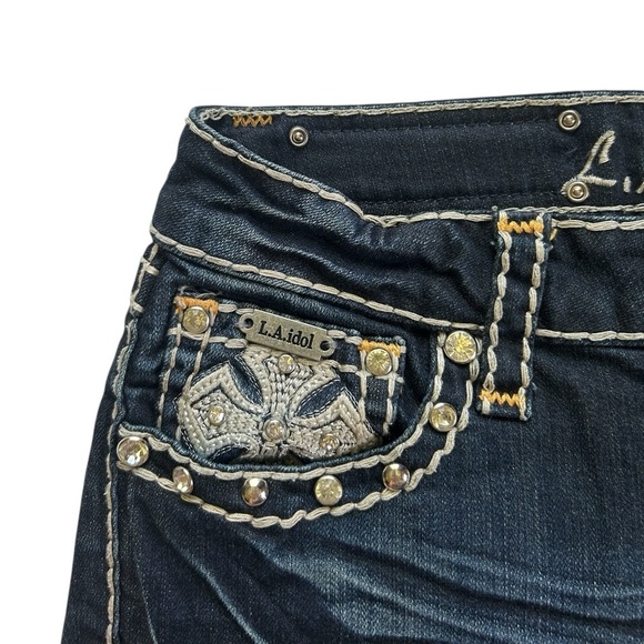LA Idol Dark Wash Raw Hem Mid Rise Denim Shorts Bling Rhinestone Cross Size M - Picture 4 of 12